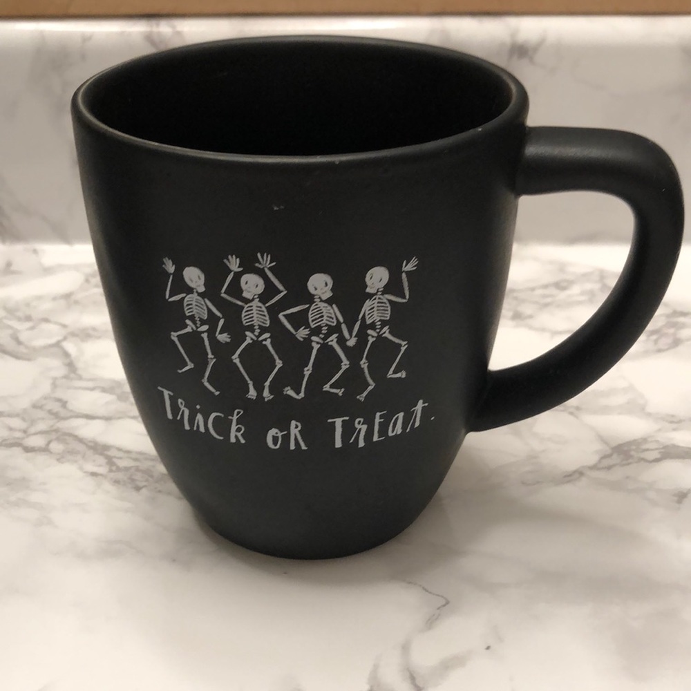 Rae Dunn skeleton mug ☕️